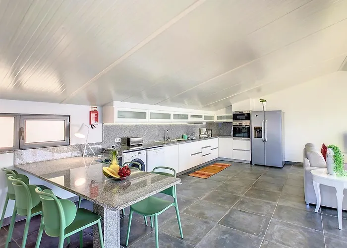 Willa On The Wave By Lovelystay Paul do Mar (Madeira)