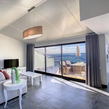 On The Wave By Lovelystay فيلة *