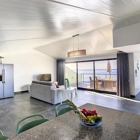 On The Wave - Ocean Edge Retreat House By Ls