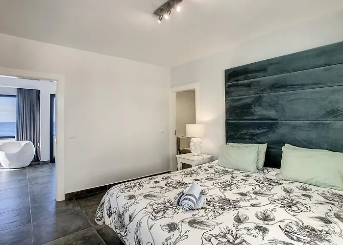 On The Wave By Lovelystay Villa Paul do Mar (Madeira)