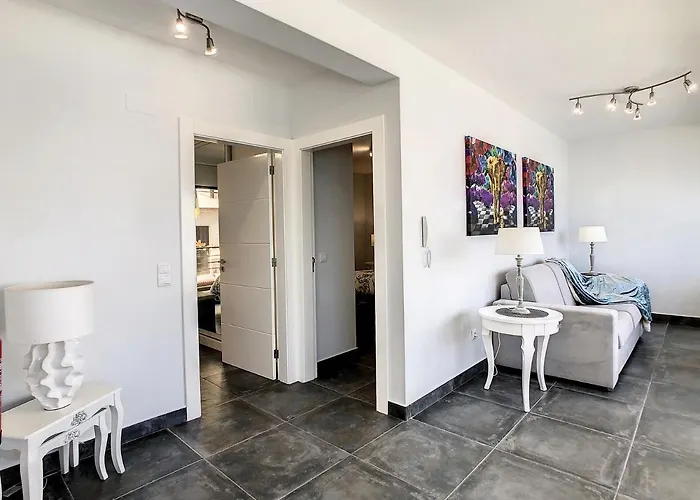 On The Wave By Lovelystay ポール・ド・マール