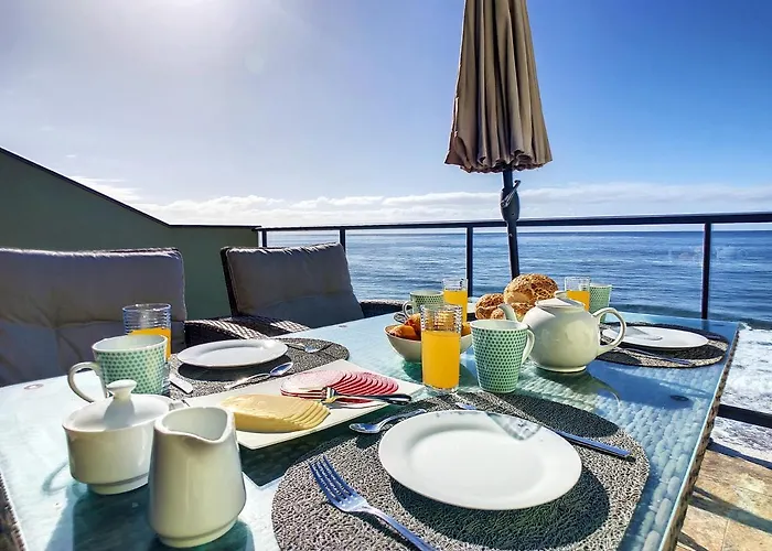 On The Wave By Lovelystay ポール・ド・マール